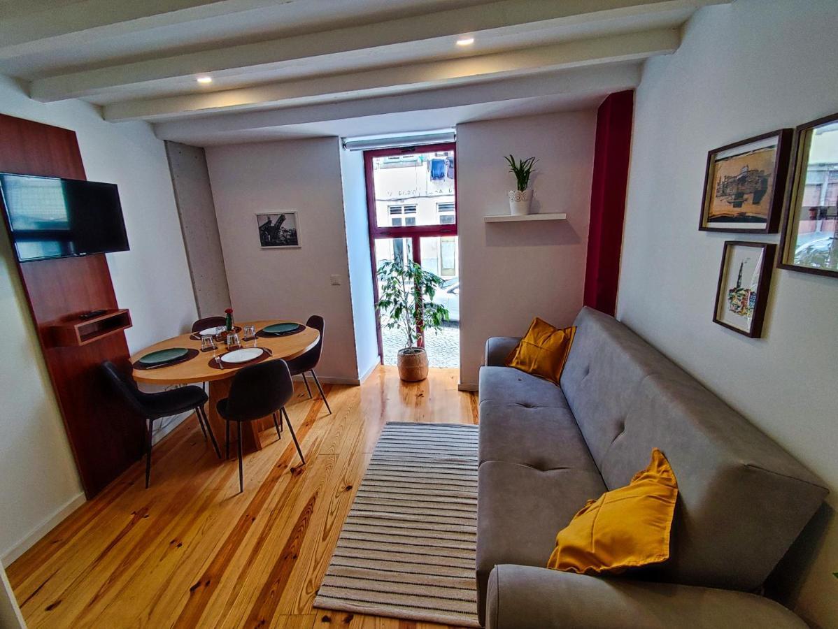 Wloft Apartment บีลาโนวาเดกายา ภายนอก รูปภาพ